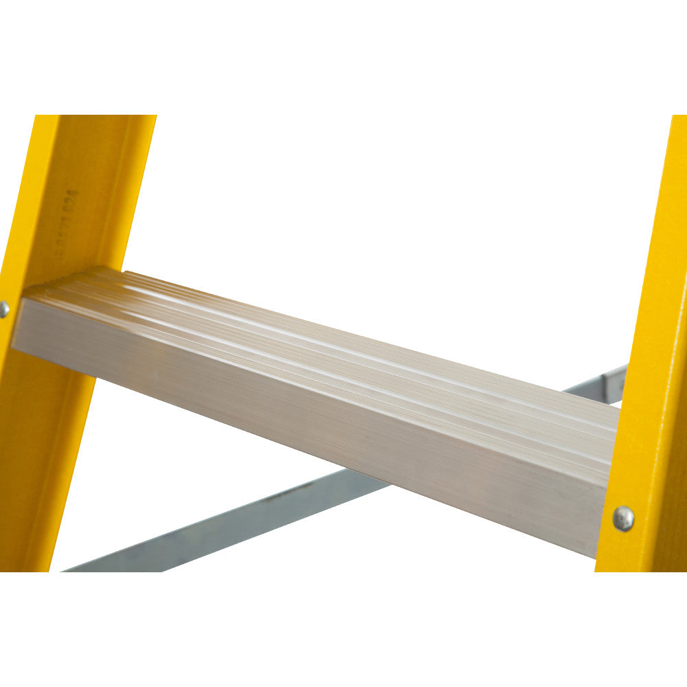 Youngman S400 Glass Fibre Platform Stepladders