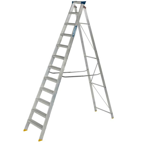 Werner EN131 Professional Builders Swingback Step Ladder - 12 Tread