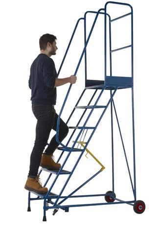 AAS06 Mobile Warehouse Steps In Use
