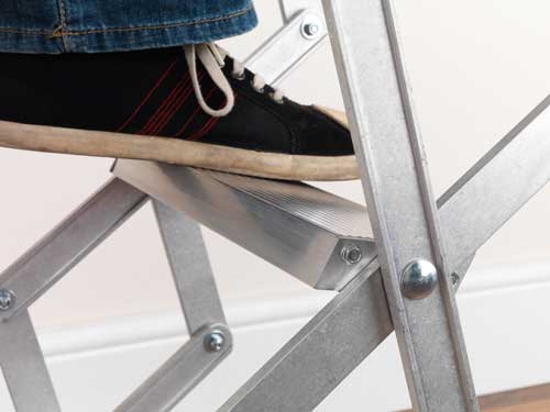 alu-fix-concertina-loft-ladder-tread