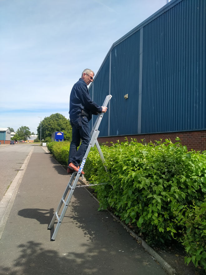 Fruit Picking & Garden Tripod Ladder - 1.8m
