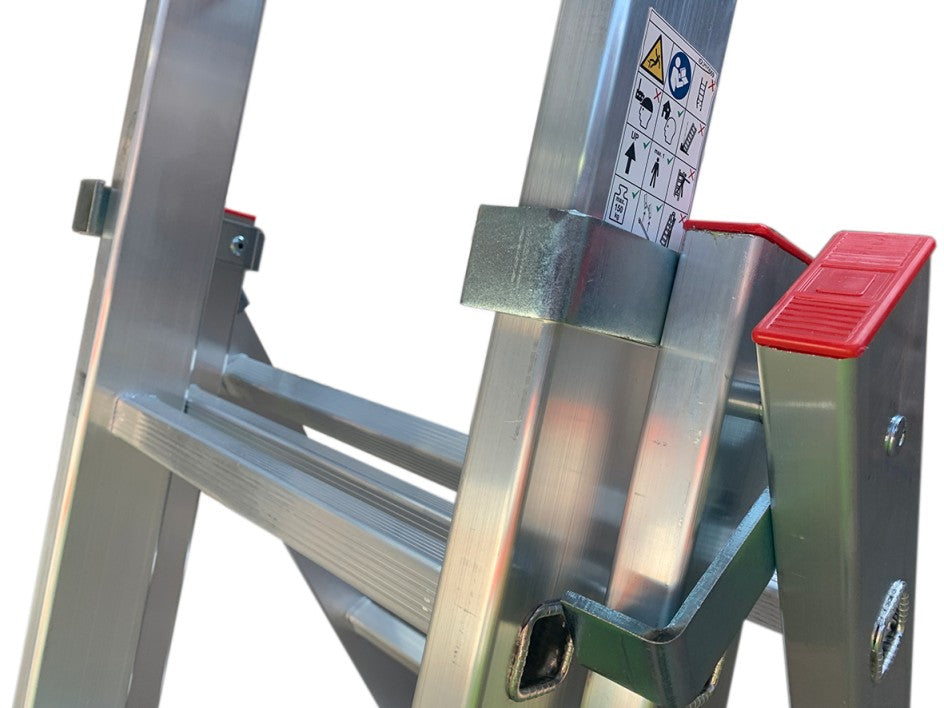 HoME Triple Section 11 Rung Combination Ladder 3m