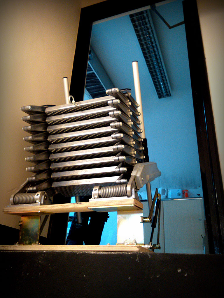 Zig Zag Heavy Duty Concertina Ladder - 3.0 to 3.3 m
