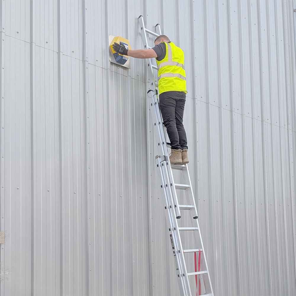 Escalar Aluminium Triple Section Extension Ladder